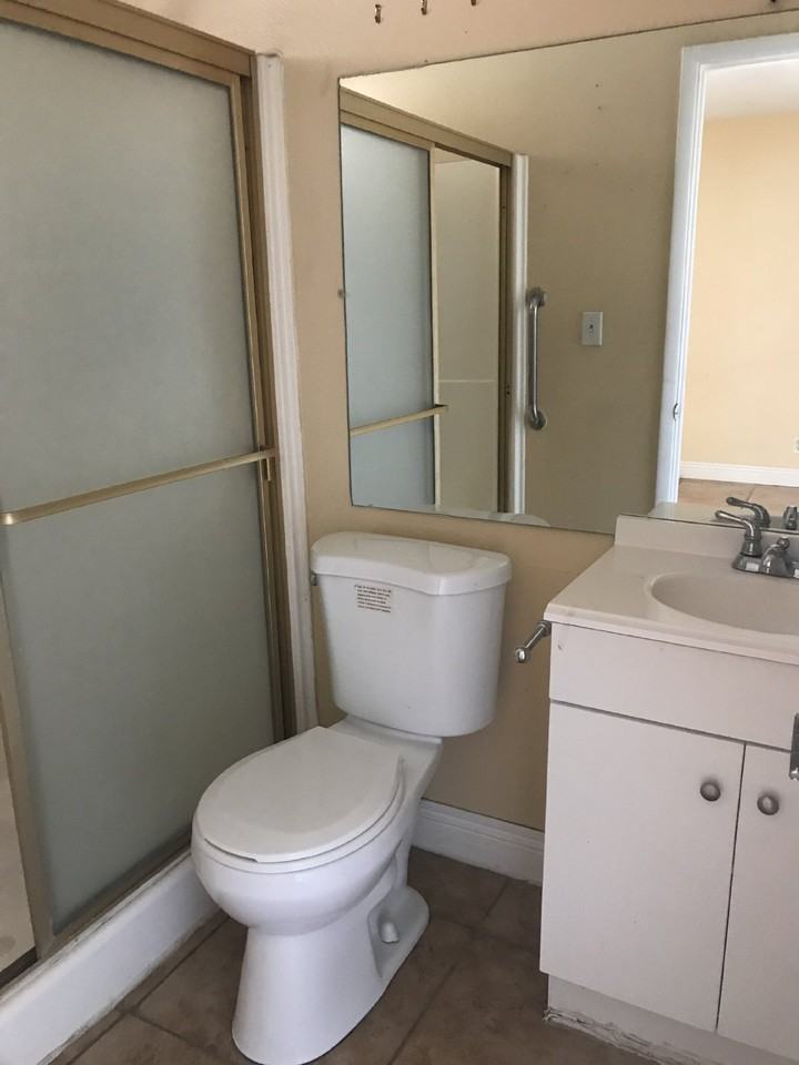 4879 Summerhill Rd - Photo 6 of 9