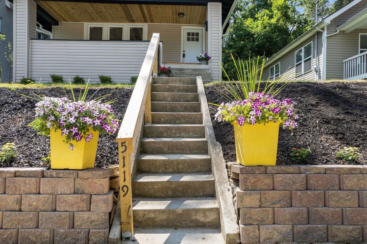 5119 Blaesi St - Photo 2 of 25