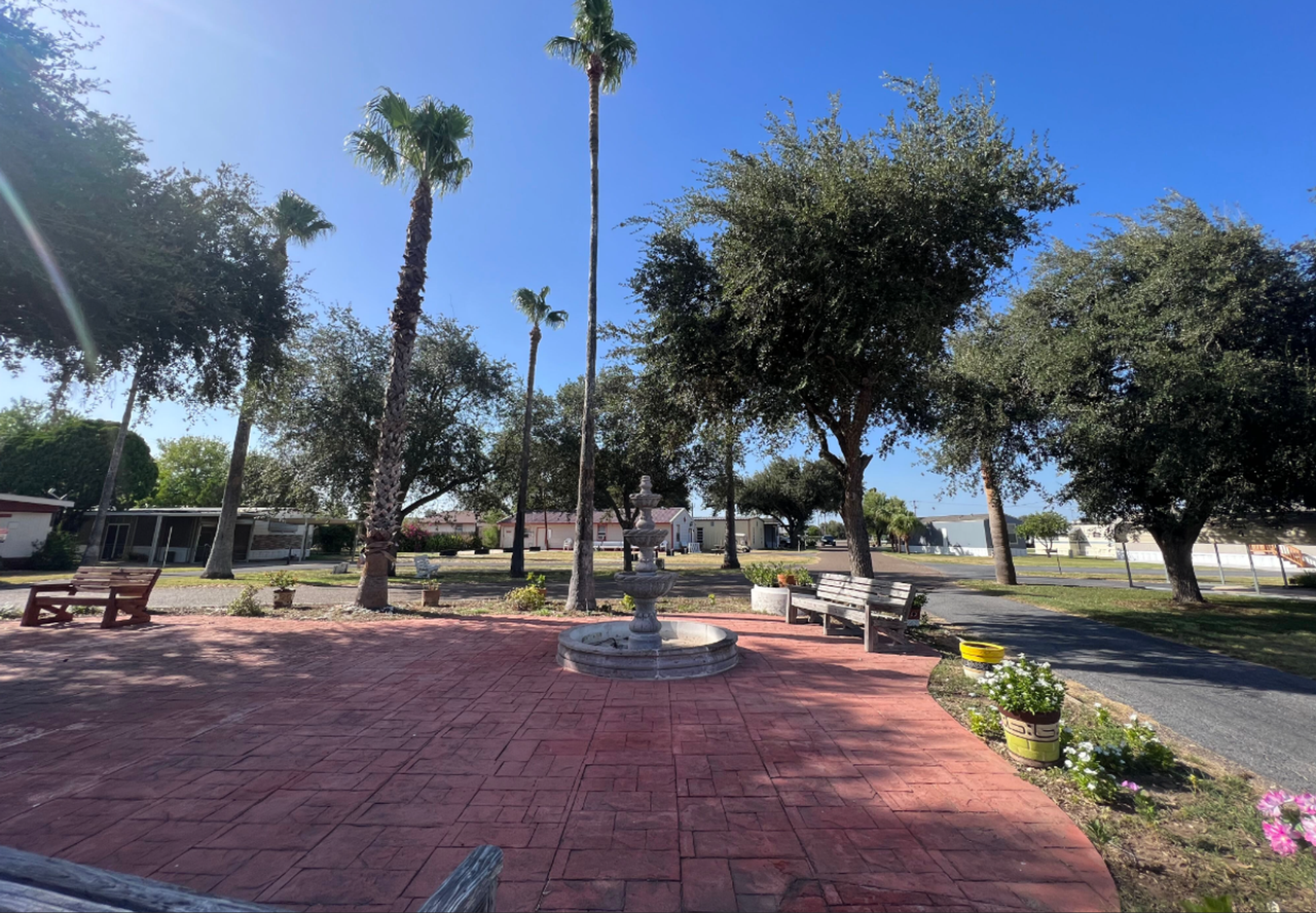 109 W Business Highway 83 - Photo 2 of 15