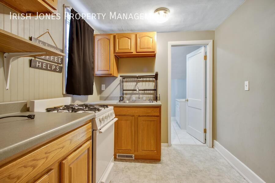 134 State St #2 - Photo 3 of 13