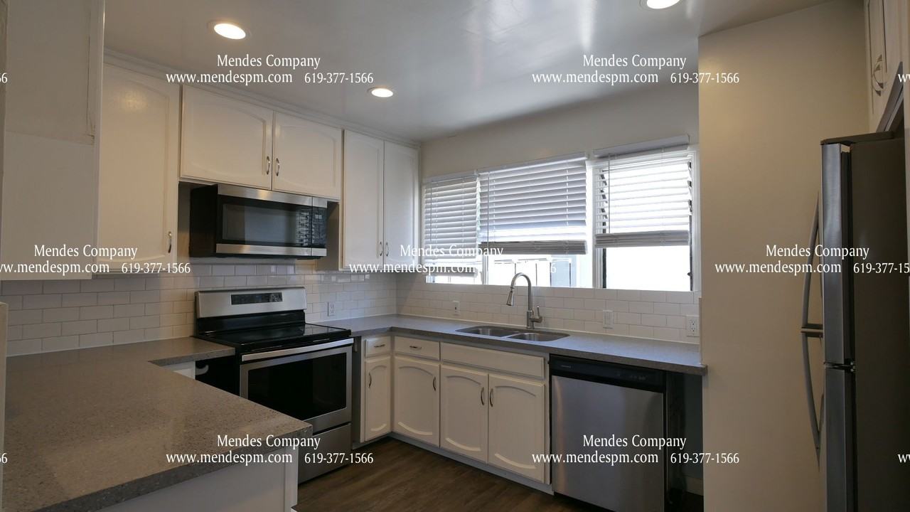 5545 Mary Lane Dr - Photo 6 of 25