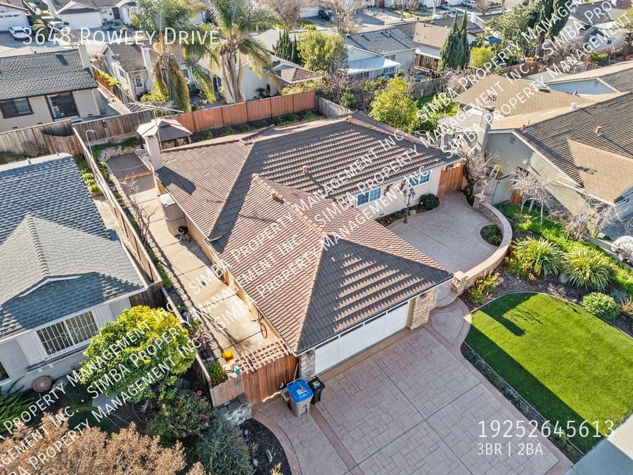 3648 Rowley Dr - Photo 3 of 43