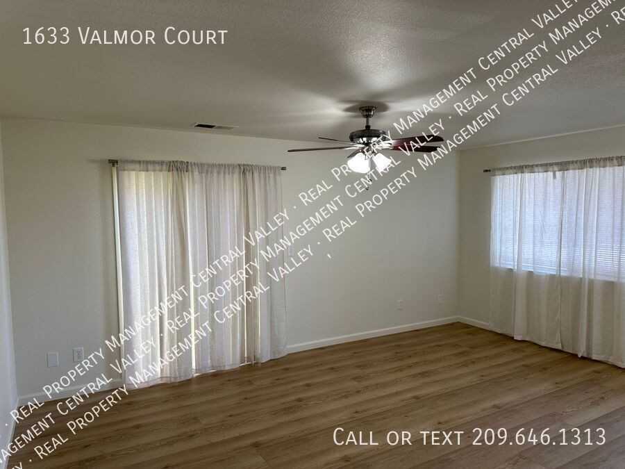1633 Valmor Ct - Photo 3 of 27