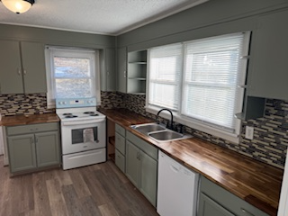 2450 Brights Pike - Photo 5 of 16