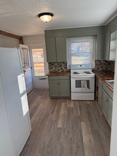 2450 Brights Pike - Photo 6 of 16