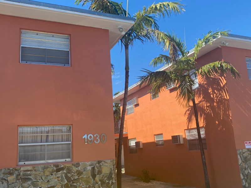 1930 Palm Ave #1 - Photo 2 of 16