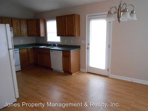 176 3rd Ave - Photo 3 of 6