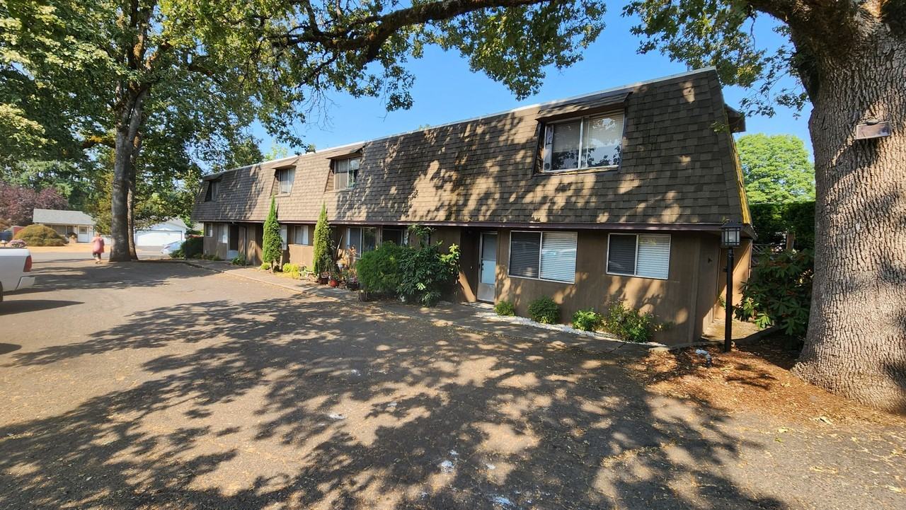 renwr01 - Photo 3 of 5