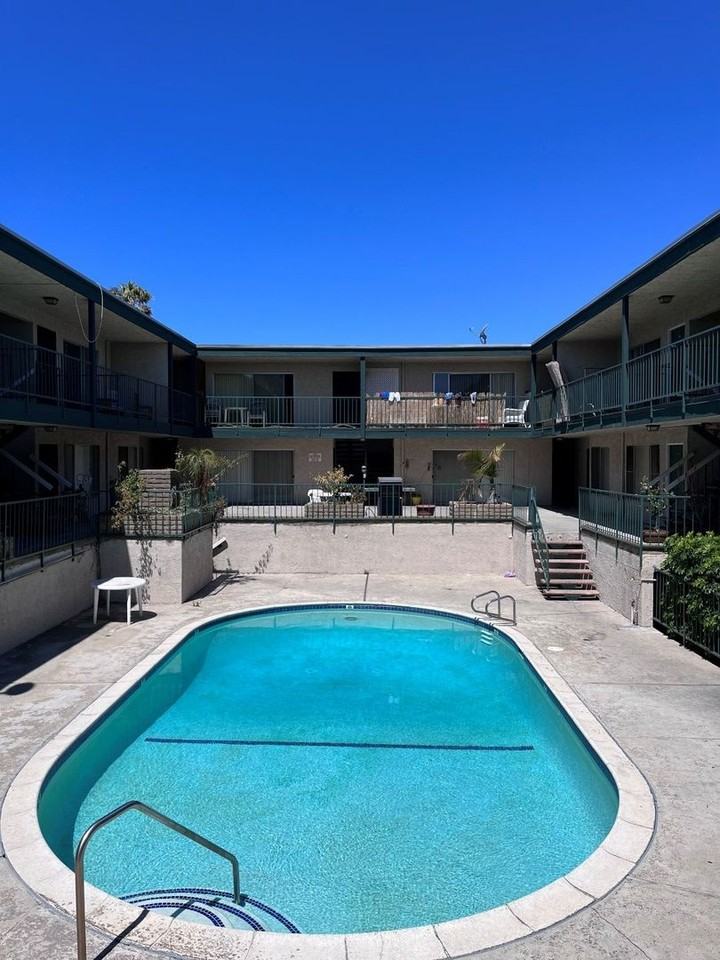 4141 - Photo 2 of 16