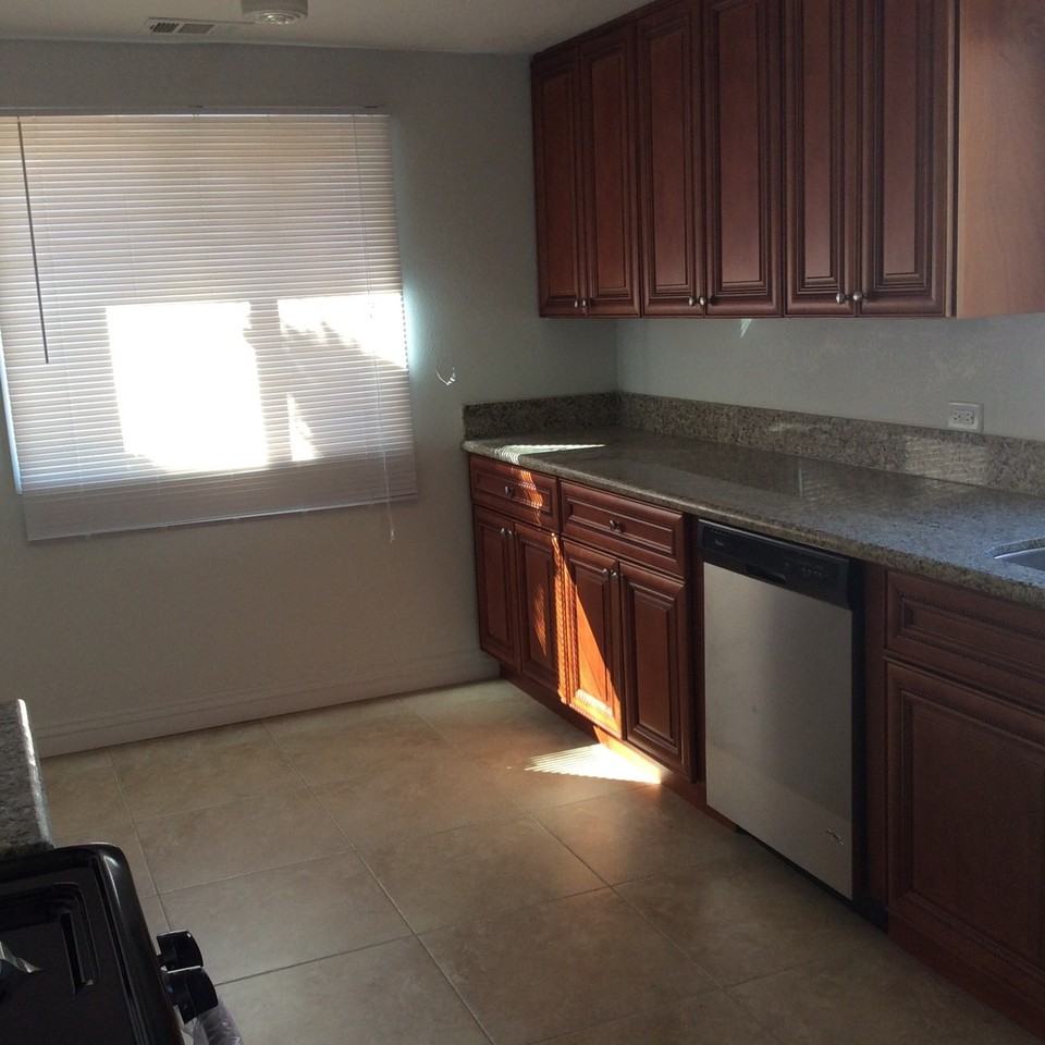 3719 Donald Ave - Photo 2 of 5