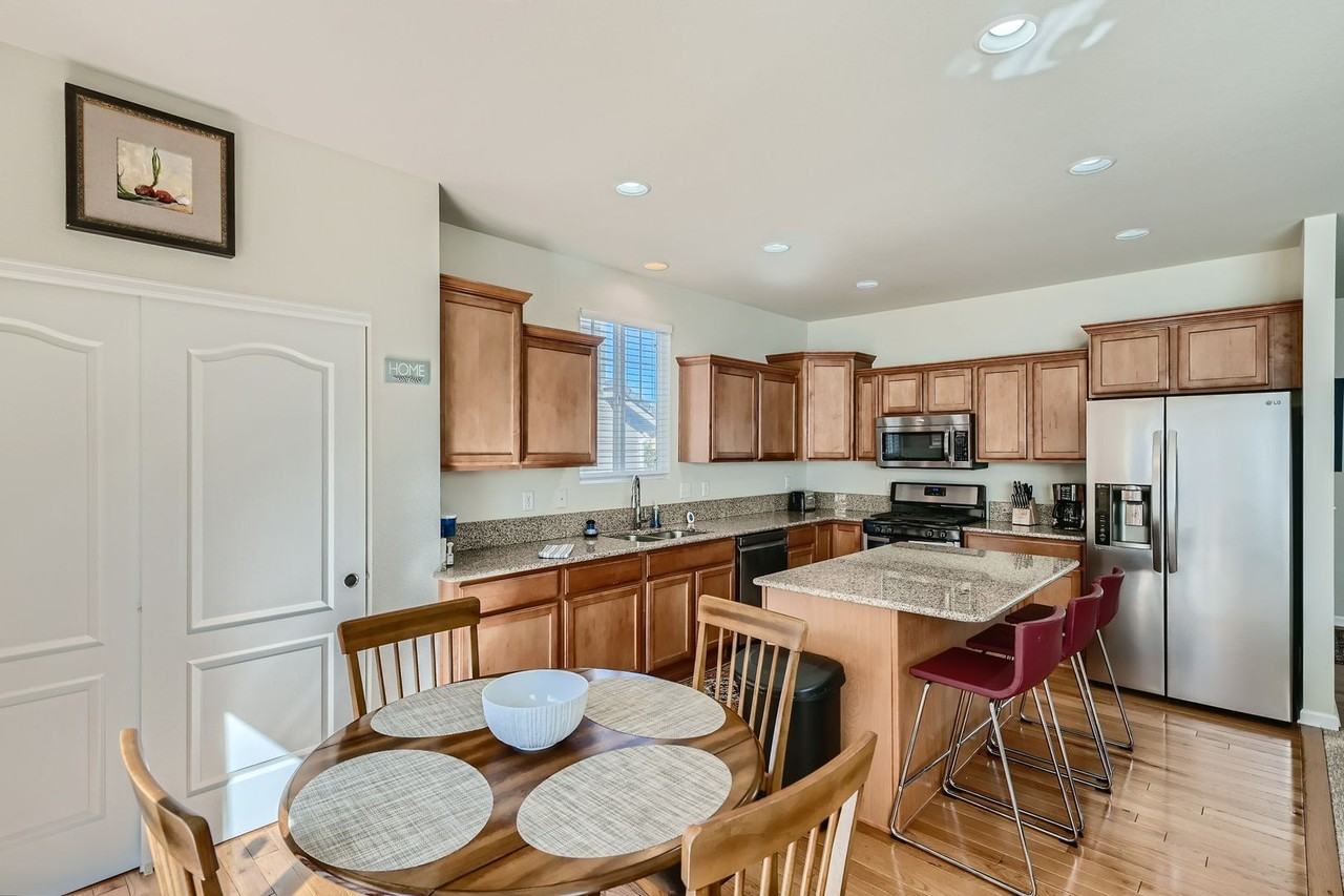 3442 Harvard Pl - Photo 5 of 26