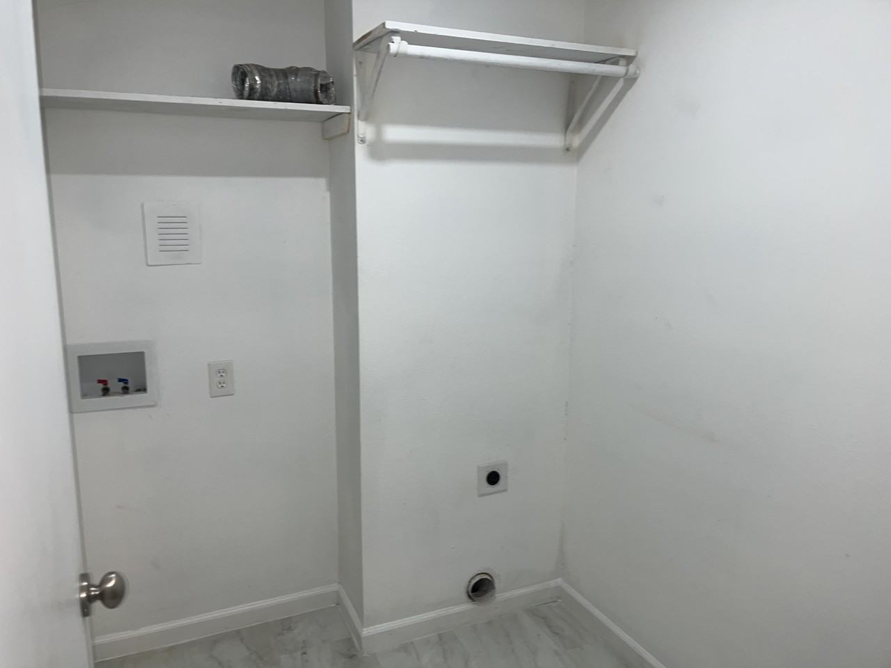 111 Horseshoe Dr #B - Photo 7 of 13