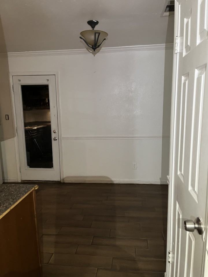 6906 Wentworth Dr #A - Photo 3 of 7