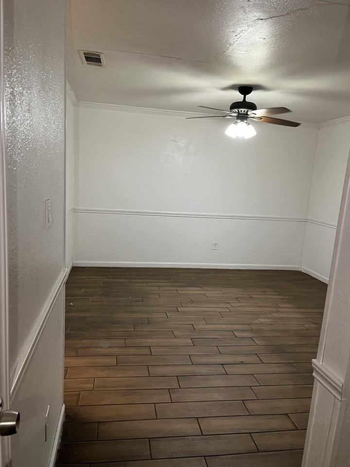 6906 Wentworth Dr #A - Photo 4 of 7