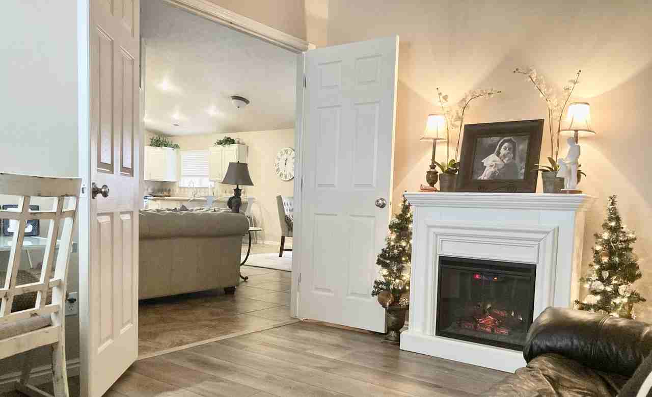 S Padre Canyon Dr - Photo 3 of 27