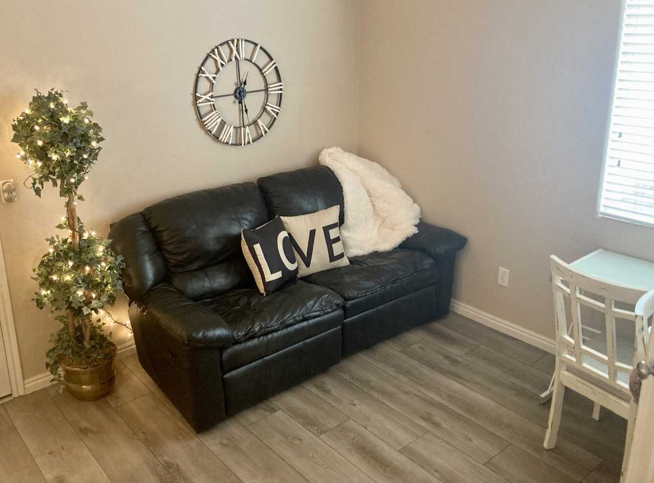 S Padre Canyon Dr - Photo 5 of 27