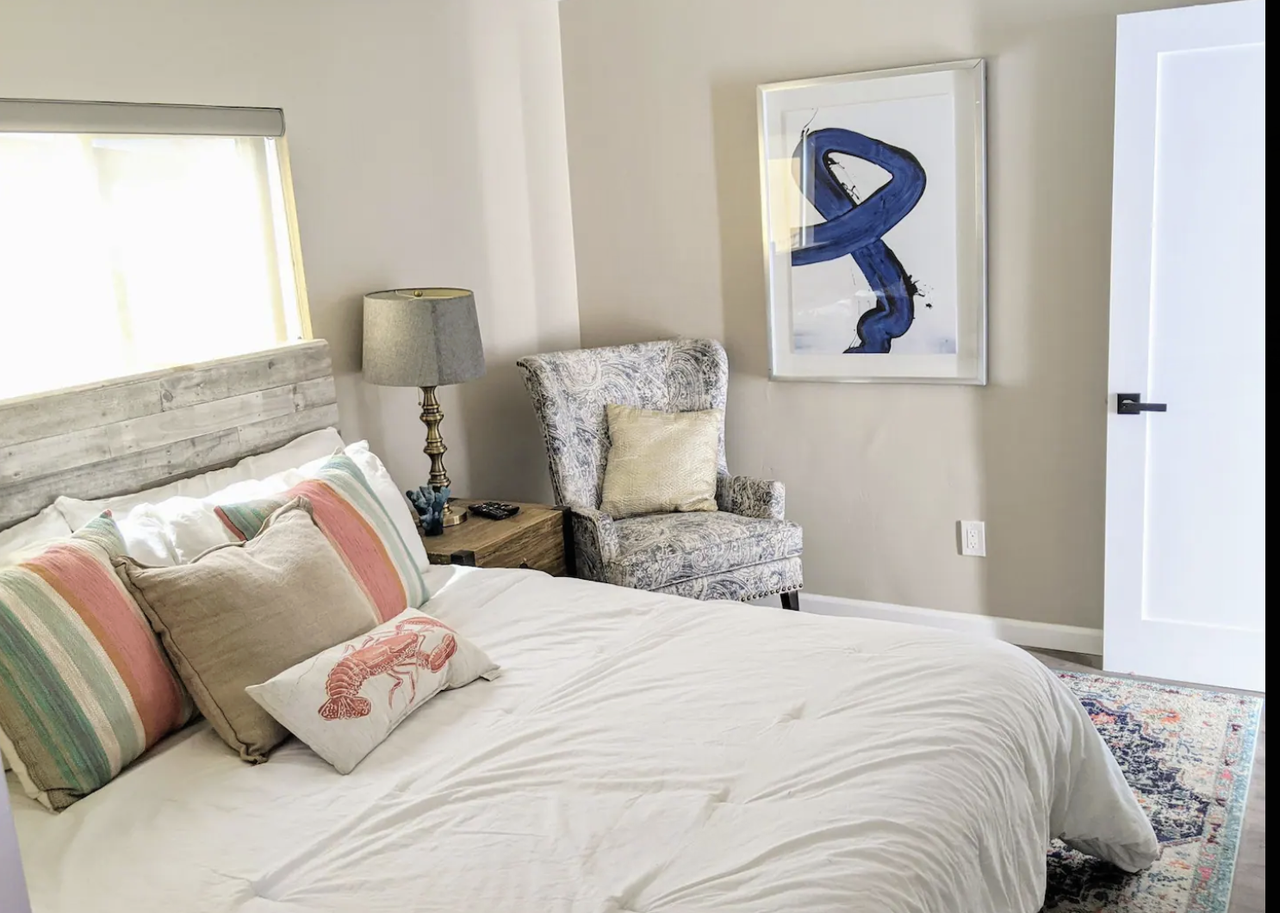 2076 Newton Ave #B - Photo 5 of 18