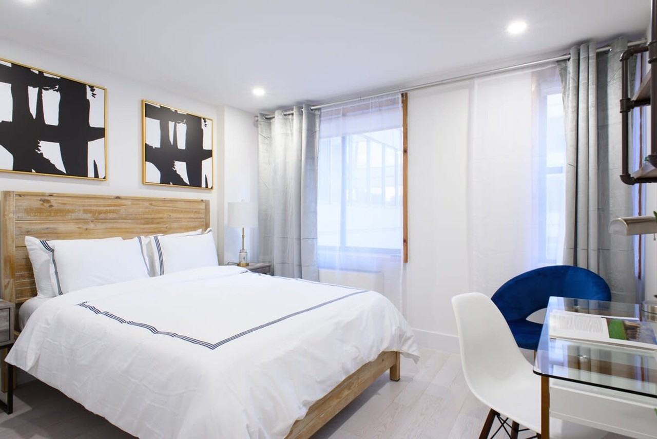 244 E 75th St #1021880P - Photo 3 of 46