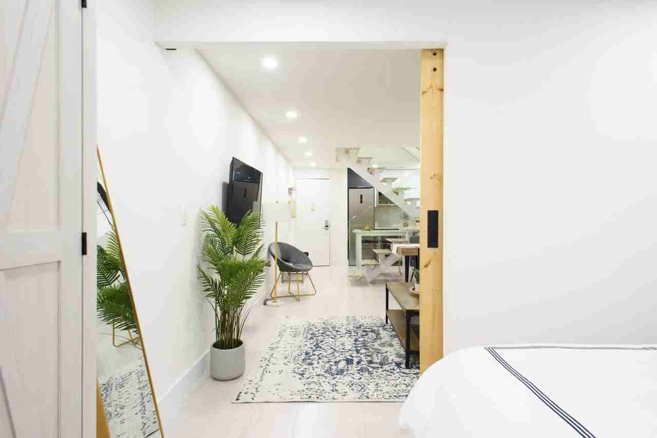 244 E 75th St #1021880P - Photo 6 of 46