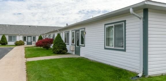 Watertower Place - Photo 3 of 6