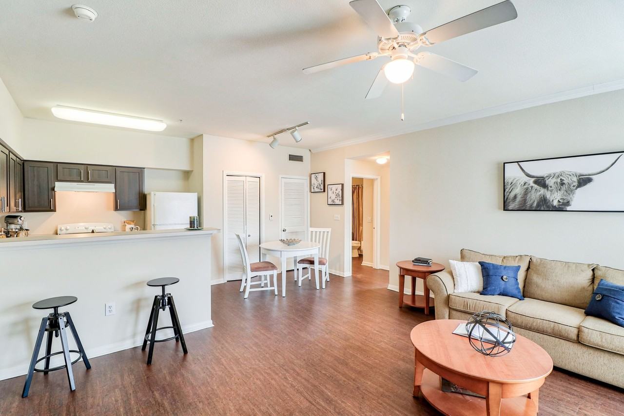 Lakeline Apartments - Photo 7 of 26