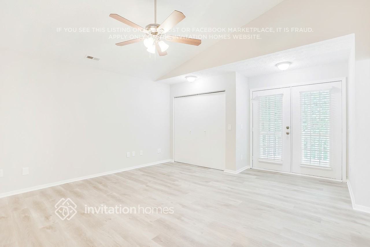 4468 Highland Pl Ne - Photo 5 of 12