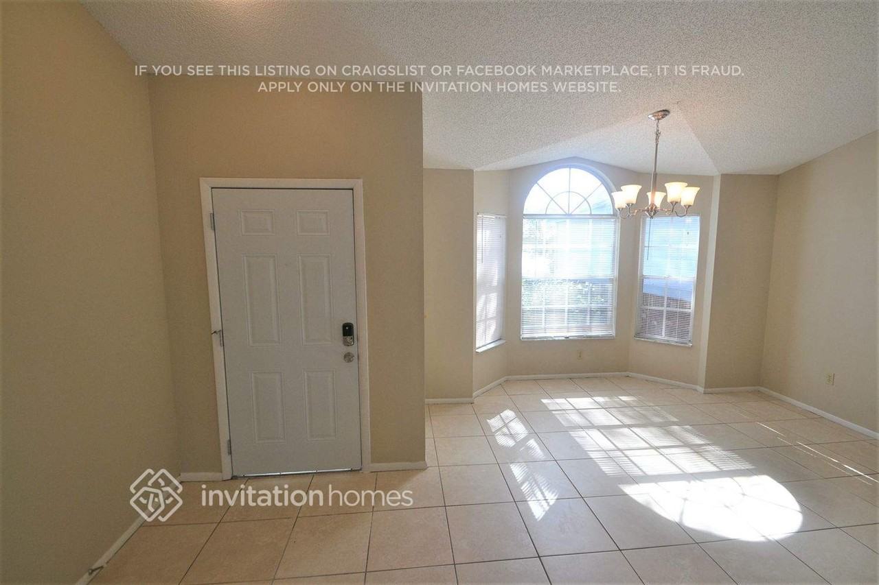 282 Lake Doe Blvd - Photo 3 of 10