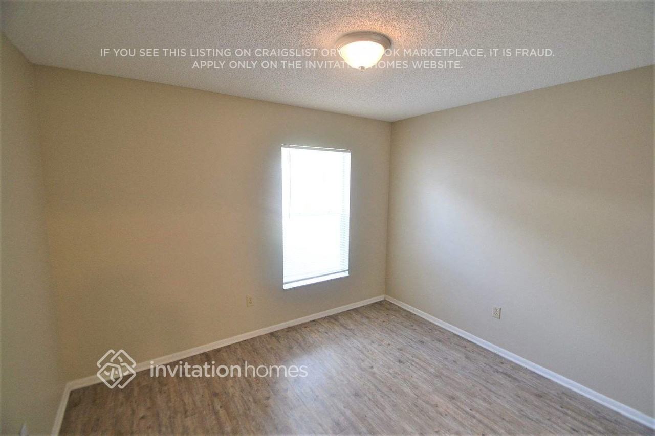 282 Lake Doe Blvd - Photo 5 of 10