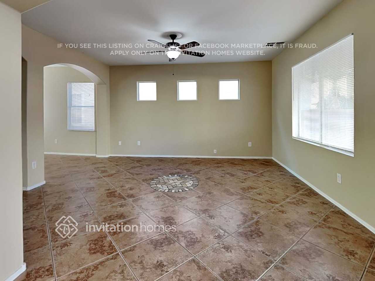 4122 W Irwin Ave - Photo 6 of 23