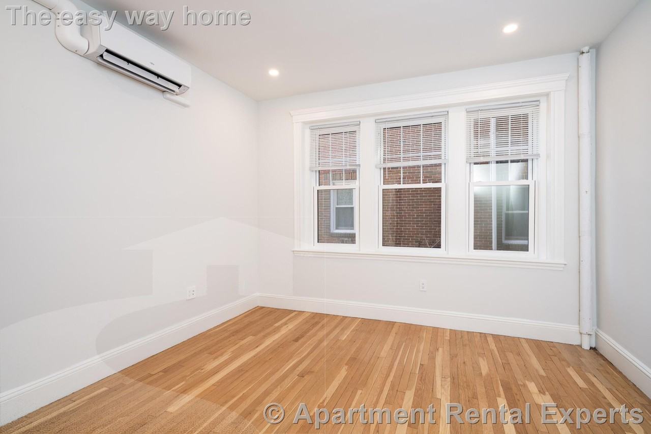 18 Forest St #3 - Photo 4 of 7