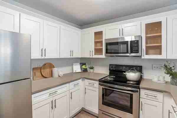 Eagle Rock Apartments & Townhomes at Rensselaer - Photo 7 of 27