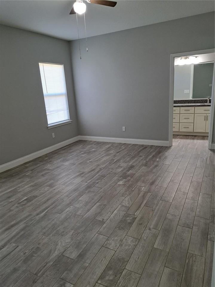 20627 Majestic St - Photo 5 of 15