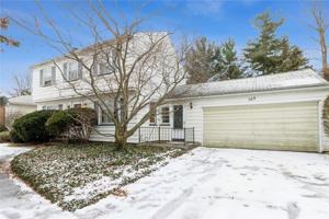 featured image of 569 Barry Rd