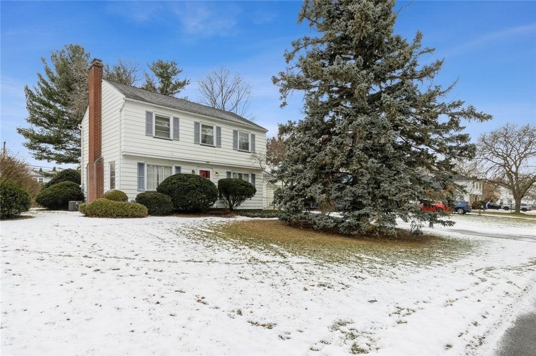 569 Barry Rd - Photo 2 of 31