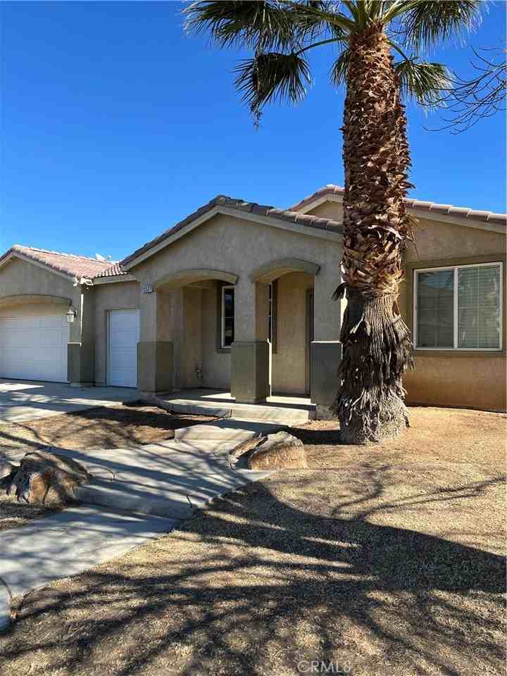 13527 Mesa Linda Ave - Photo 2 of 8