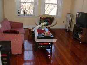 10 Strathmore Rd #3 - Photo 2 of 7