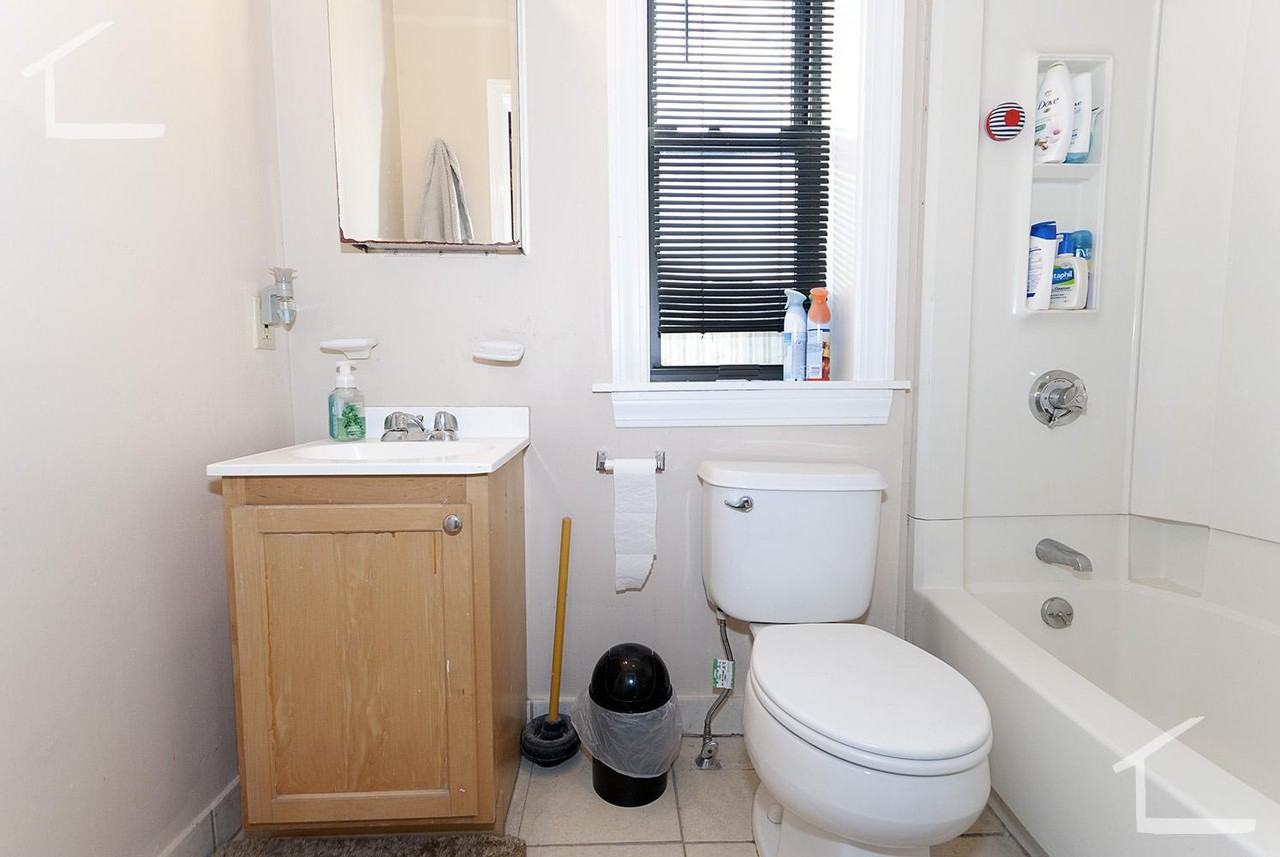 17 Highgate St #9 - Photo 4 of 16