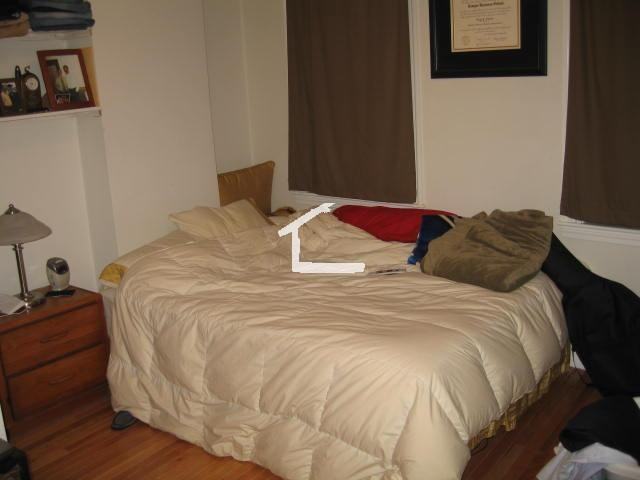 Warwick St #3 - Photo 3 of 4