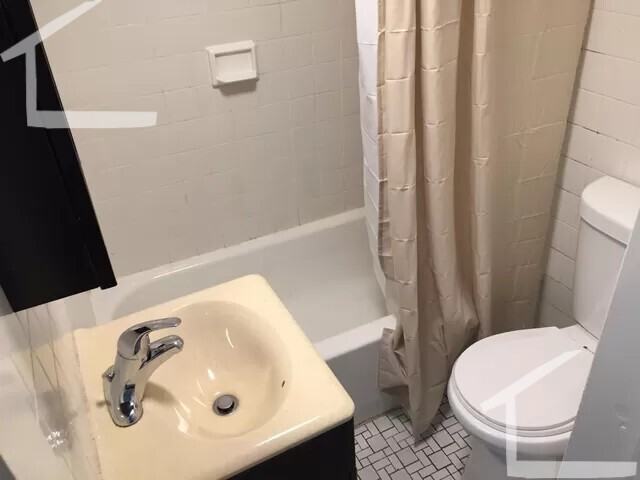 686 Parker St #2 - Photo 4 of 11