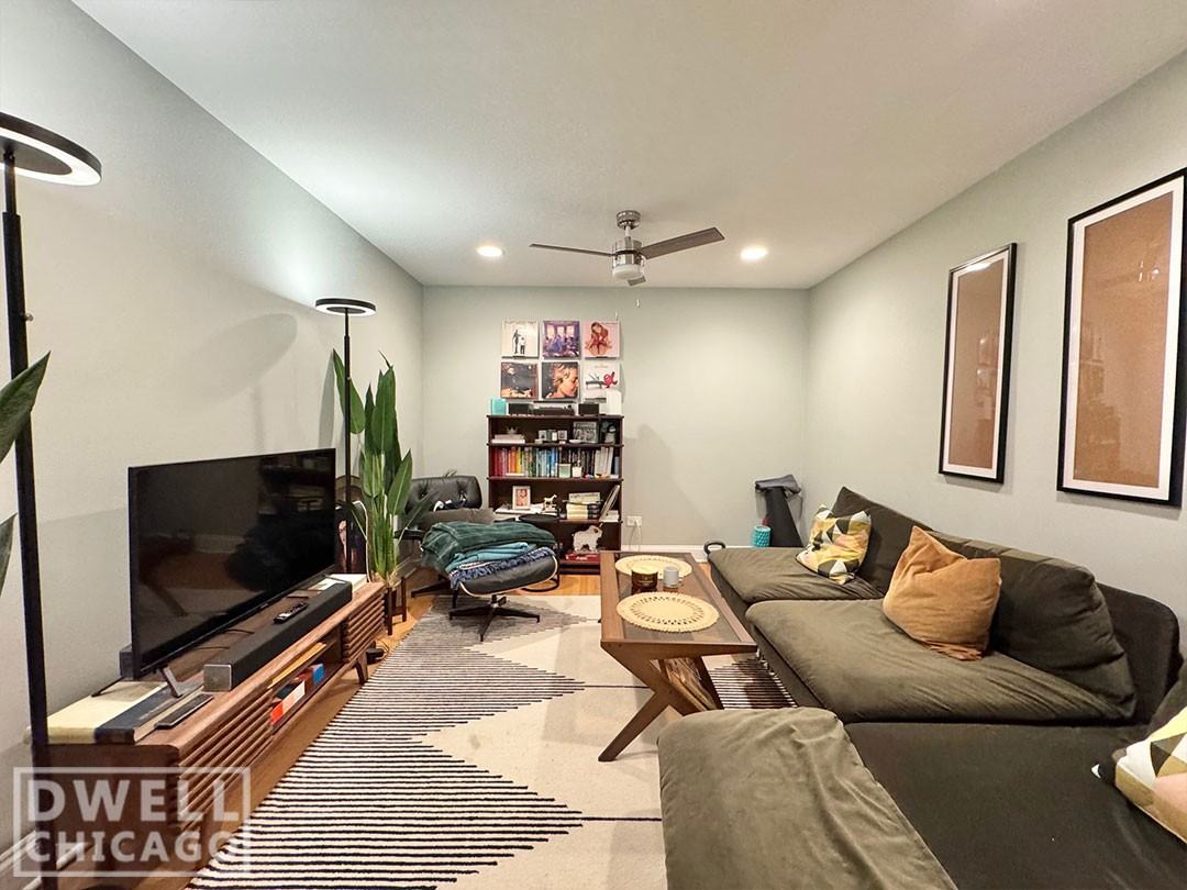 1069 W Foster Ave #1D - Photo 2 of 24