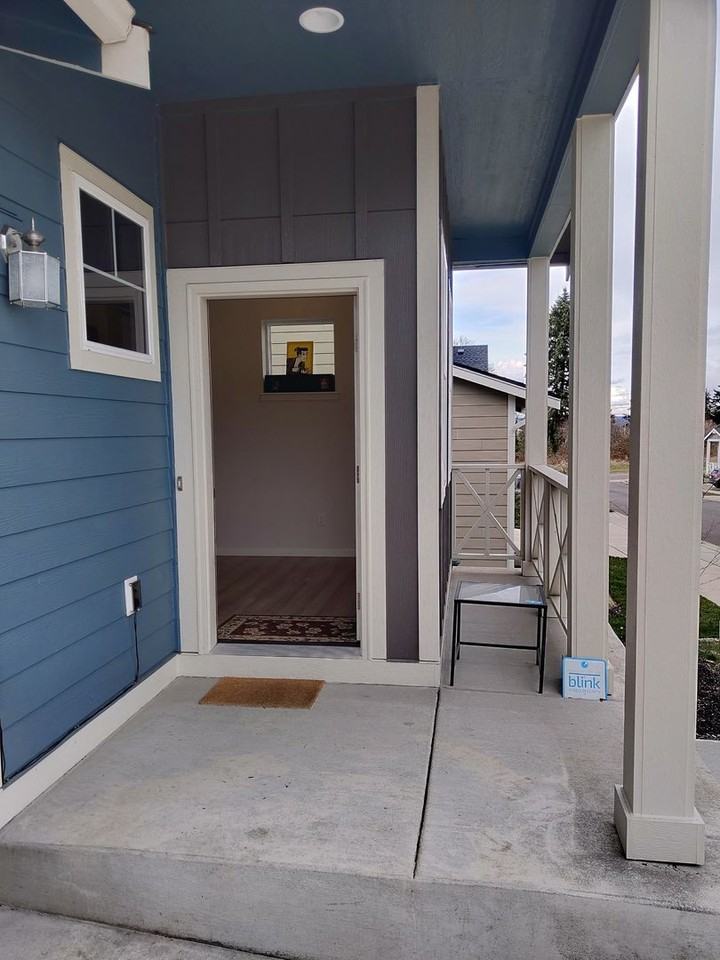 3768 Court Q - Photo 2 of 39