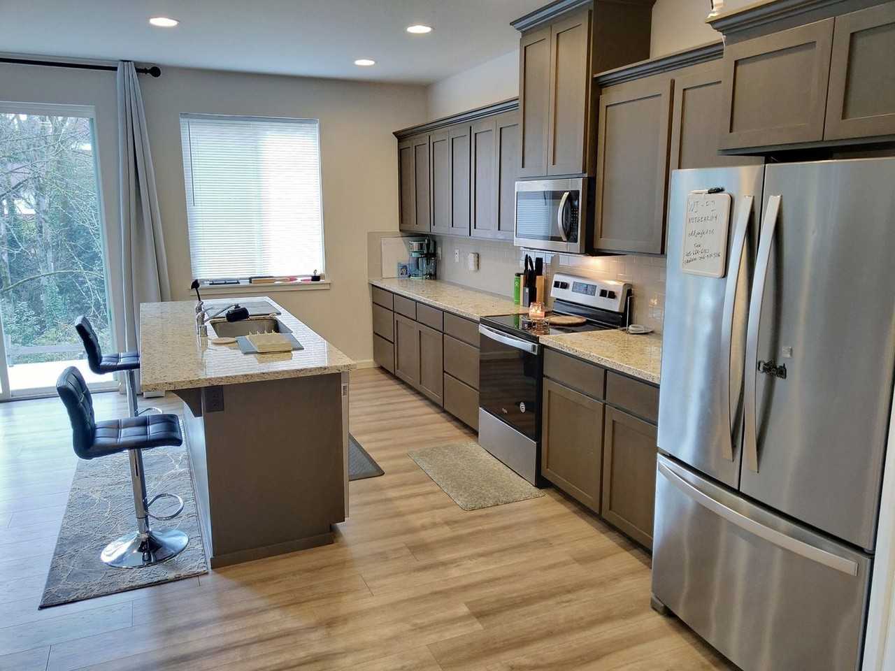 3768 Court Q - Photo 7 of 39