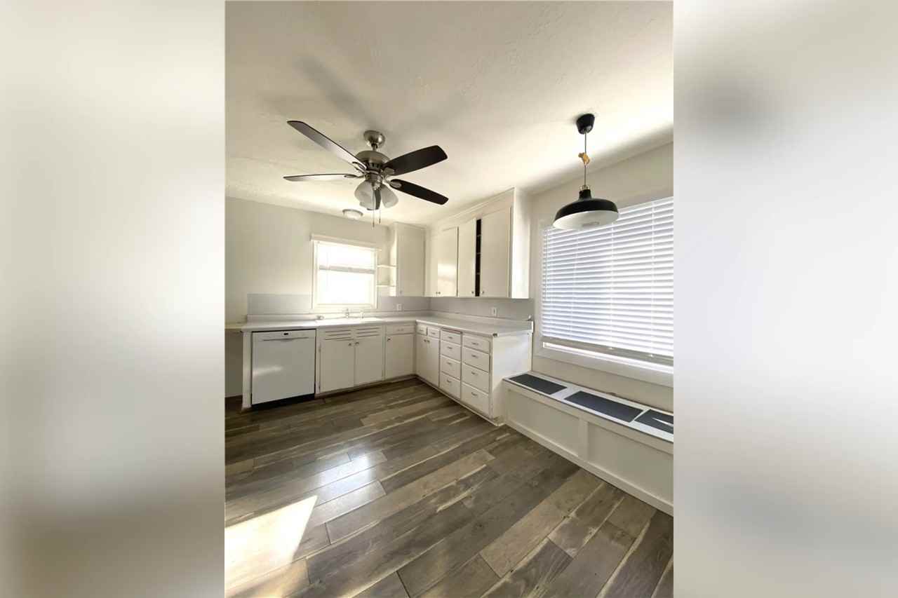 1335 Walcott St - Photo 3 of 16