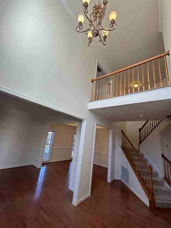 1542 Jeffries Way - Photo 3 of 30