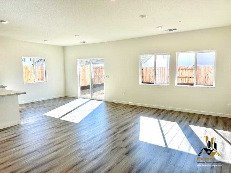 8161 Trapper Ranch Rd - Photo 5 of 26