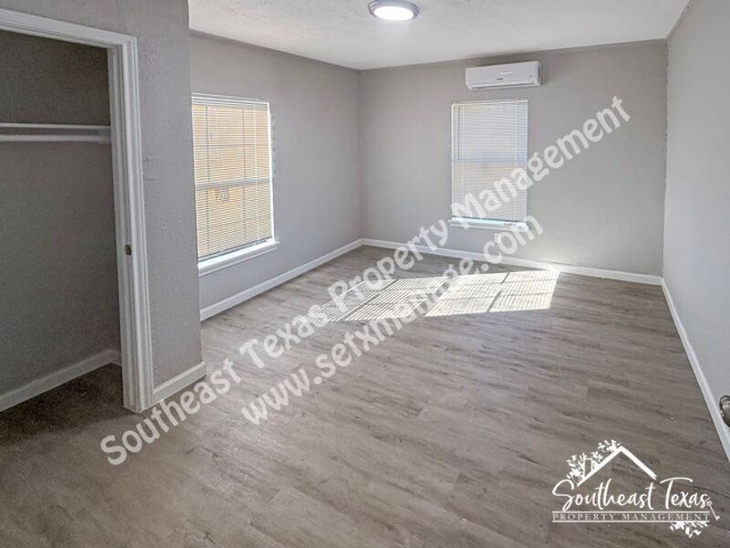 3890 Harding Avenue #A - Photo 4 of 9