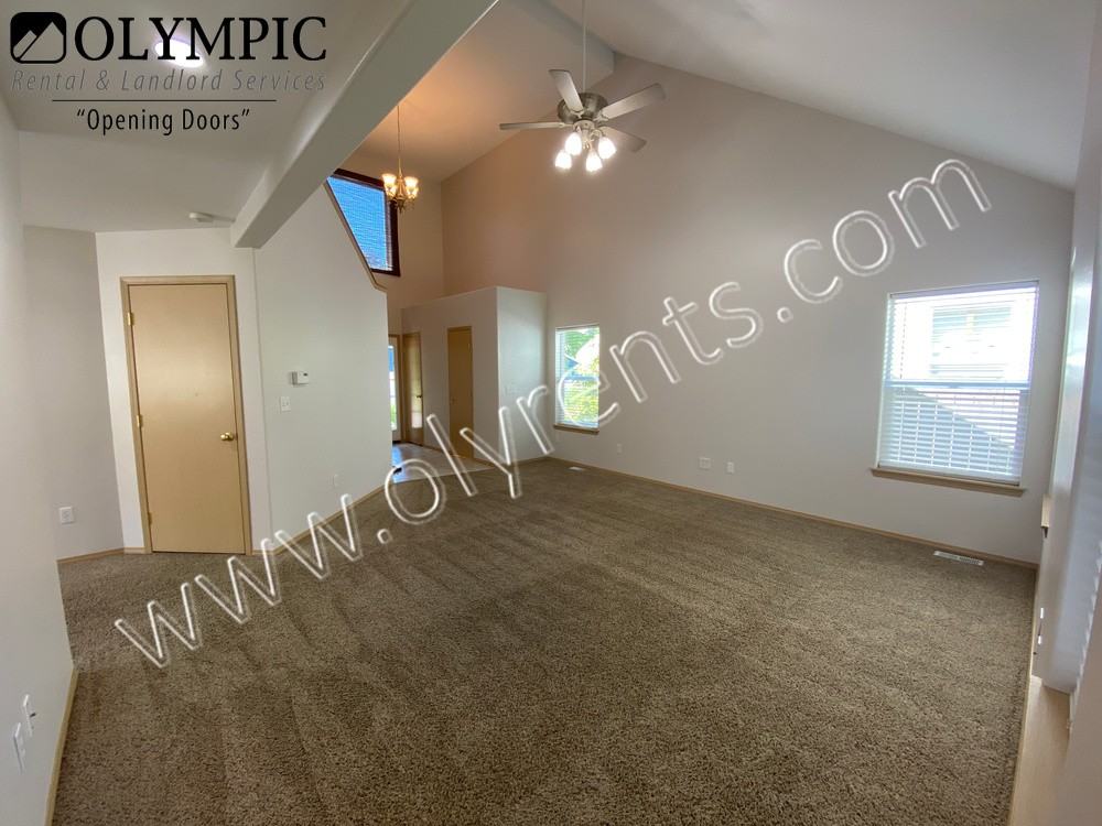 2012 Sable Ln Ne - Photo 3 of 20