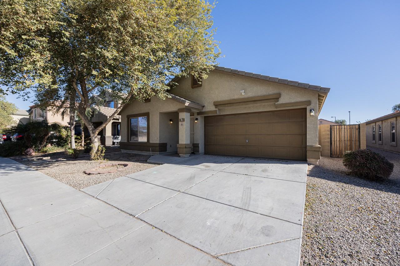 4983 S 236th Dr - Photo 3 of 22