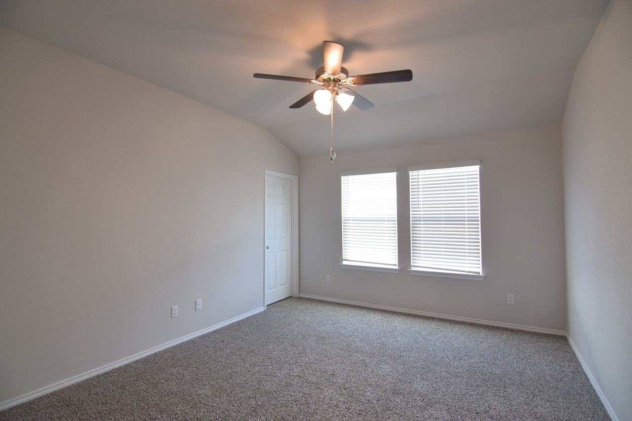 1428 Merritt St - Photo 7 of 15