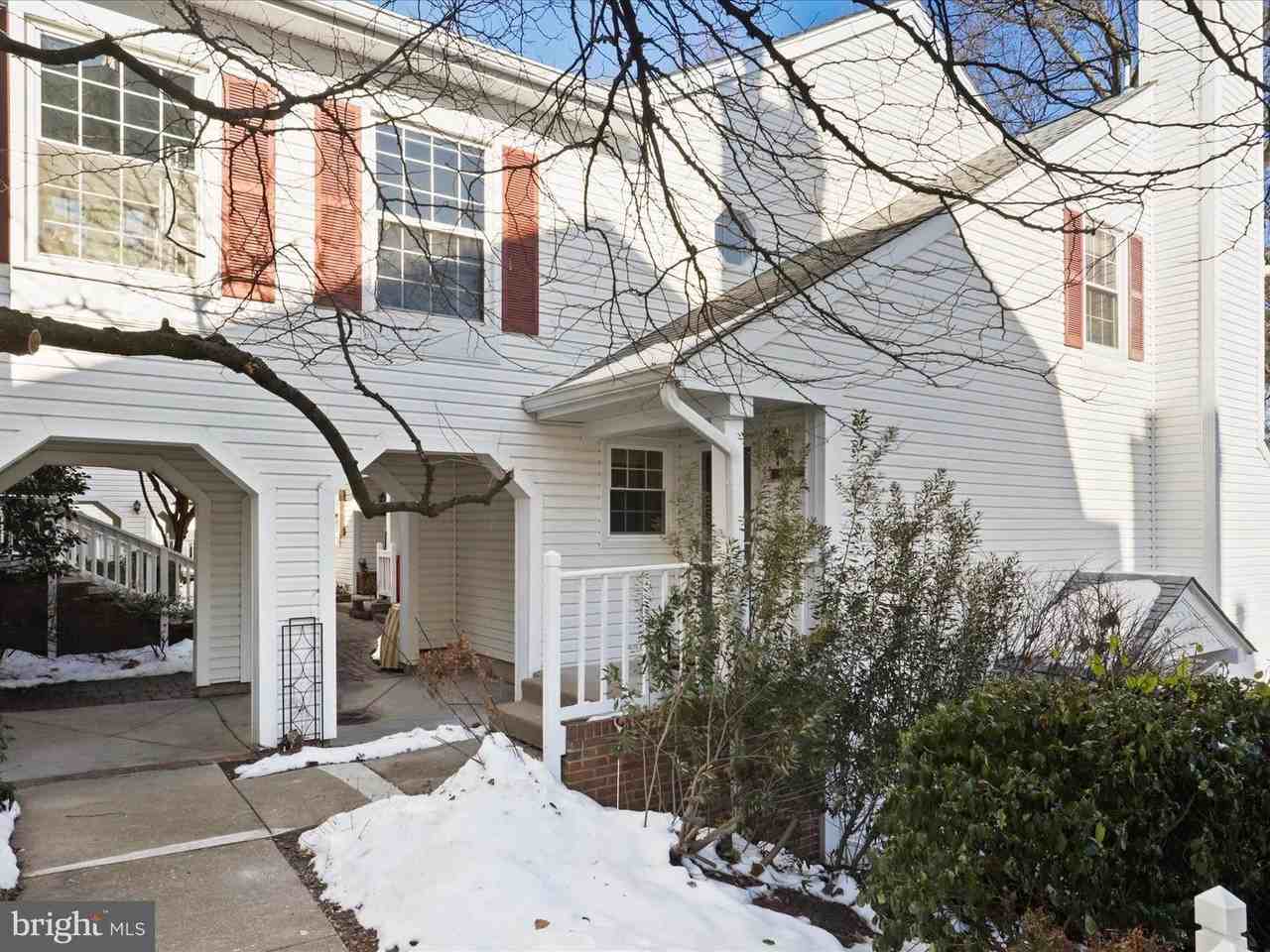 2907 S Woodstock St #D - Photo 2 of 45